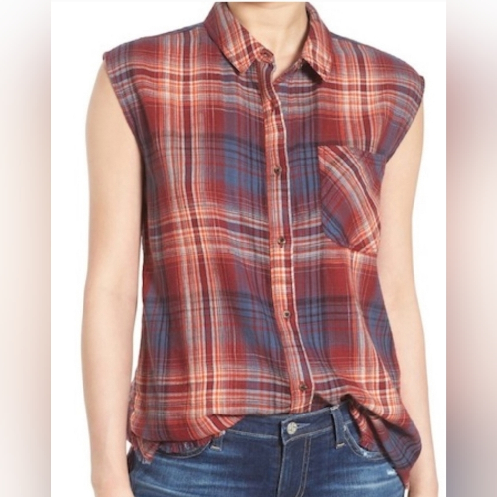 NWT Treasure & Bond Sleavless Flannel